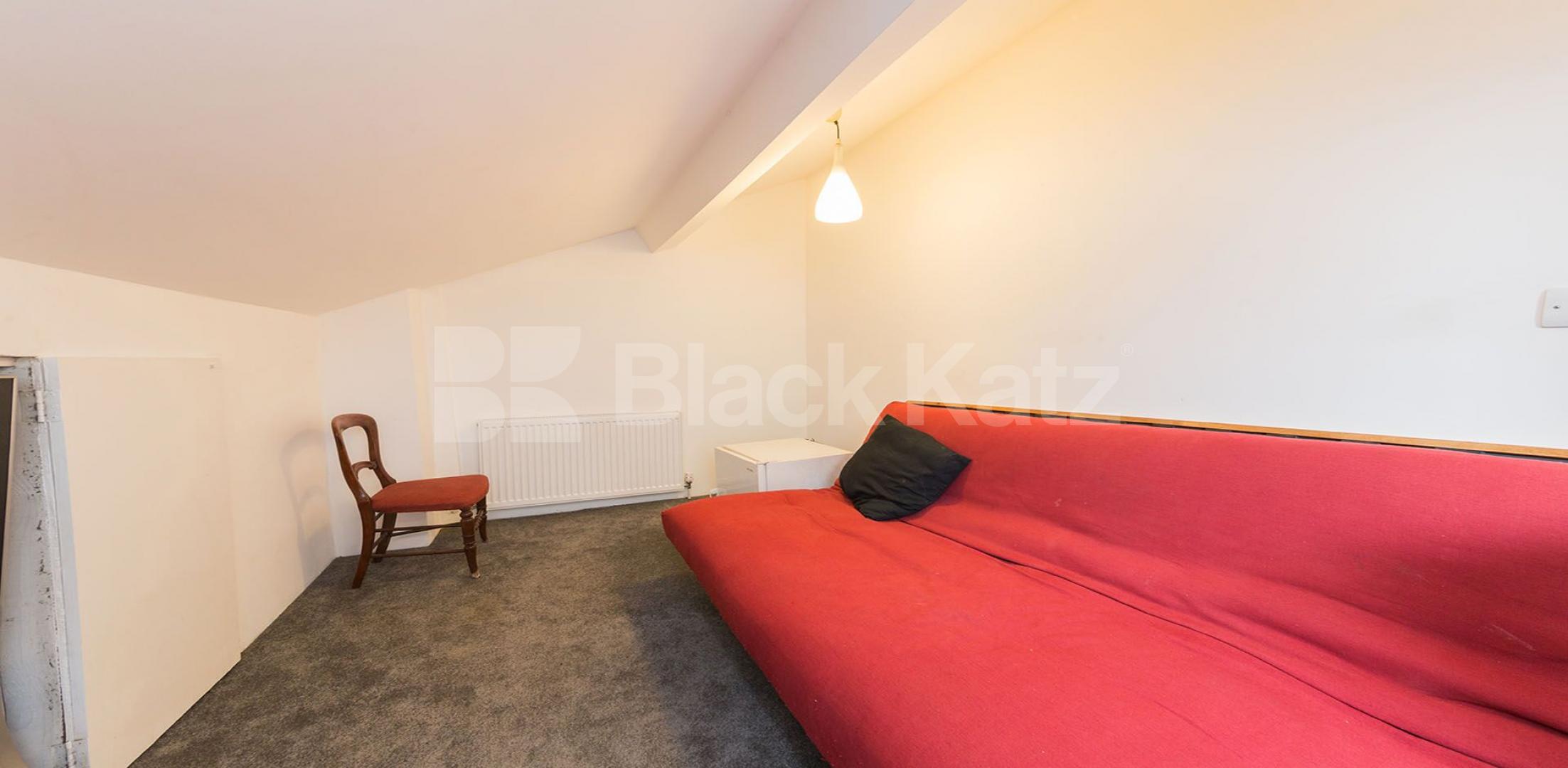 			New Instruction In Heart Of Crouch End !, 2 Bedroom, 1 bath, 1 reception Flat			 Elder Avenue, Crouch End